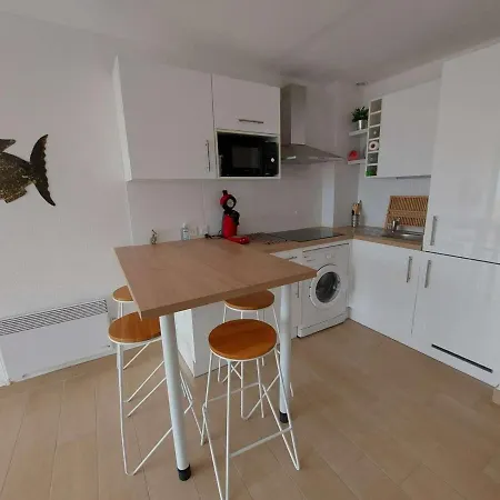Grau D'agde : Avec Terrasse, Parking Prive, Vue - Fr-1-423-270 *