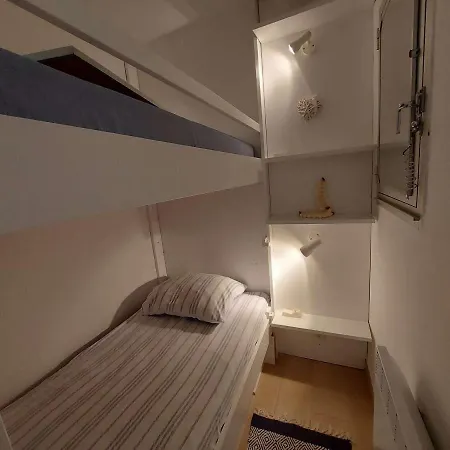 Grau D'agde : Avec Terrasse, Parking Prive, Vue - Fr-1-423-270 Apartment *