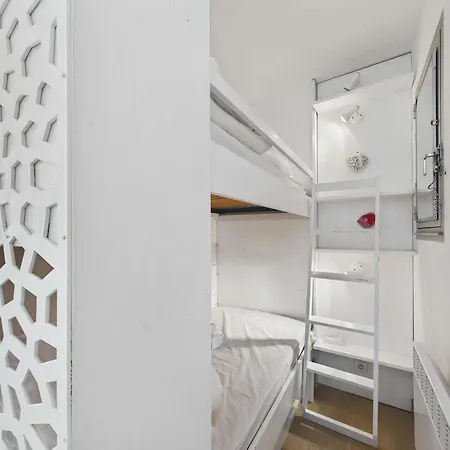 Grau D'agde : Avec Terrasse, Parking Prive, Vue - Fr-1-423-270 *