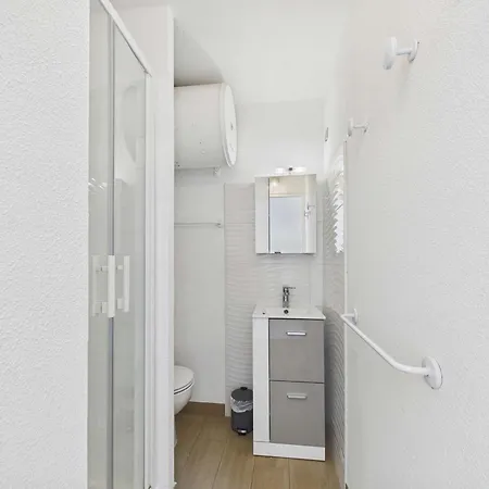 Grau D'agde : Avec Terrasse, Parking Prive, Vue - Fr-1-423-270 Le Grau-dʼAgde